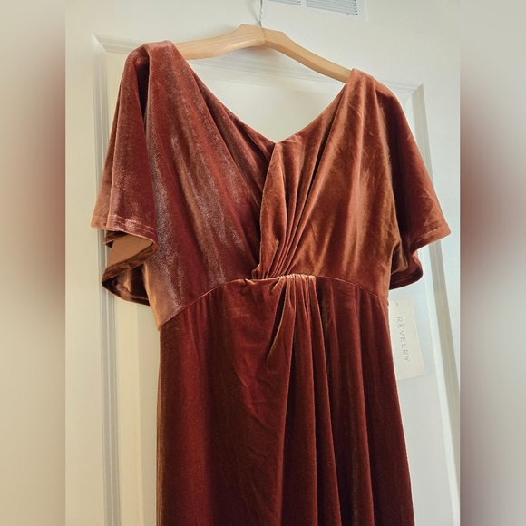 REVELRY NWT Maternity Gwen Velvet Dress in Terracotta | Size 12 - Picture 7 of 7
